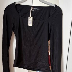 Square neck Black Long Sleeve top